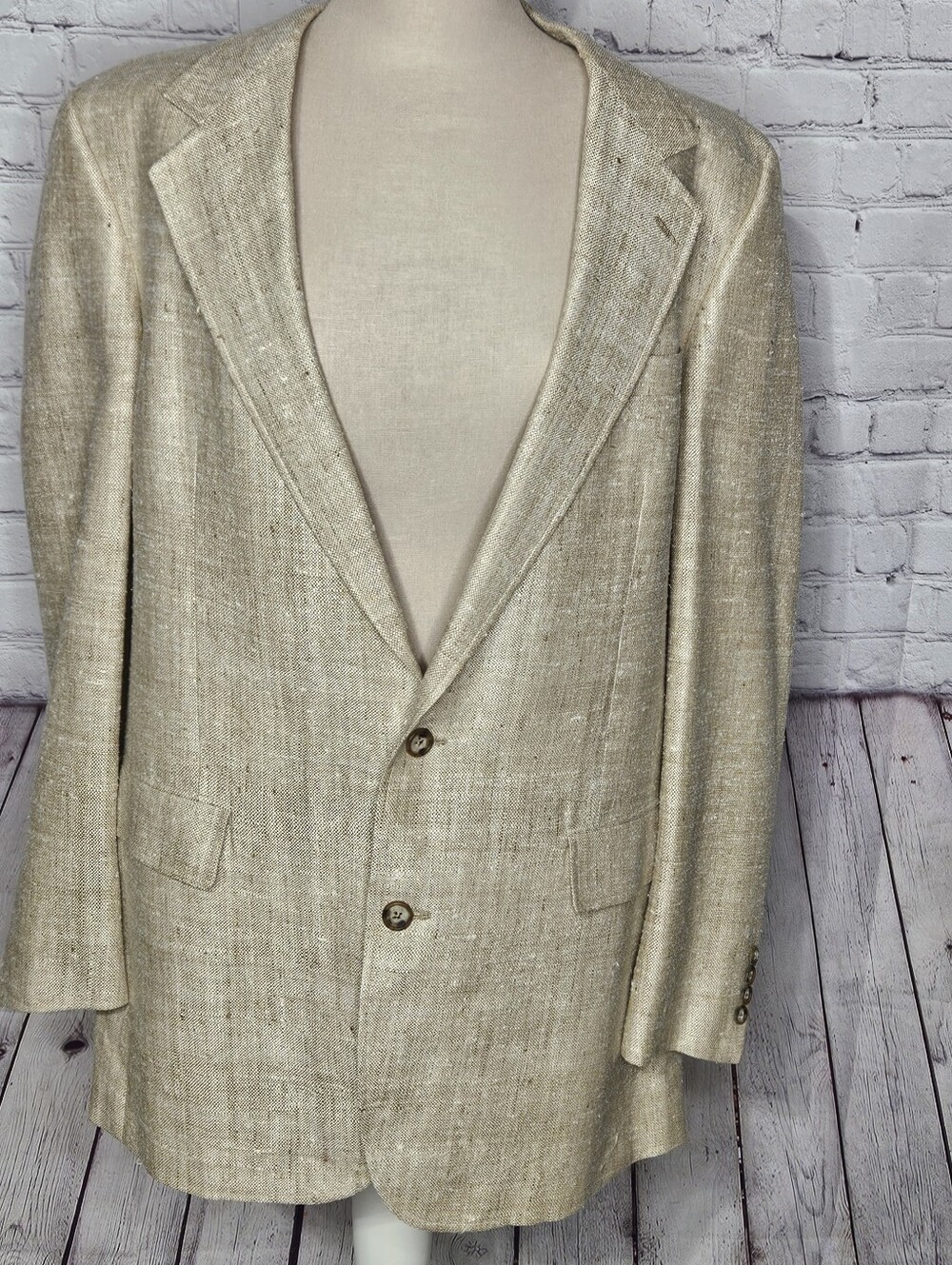 Lord & Taylor Classic Men's Beige Linen Blazer - Timeless Lightweight Jacket